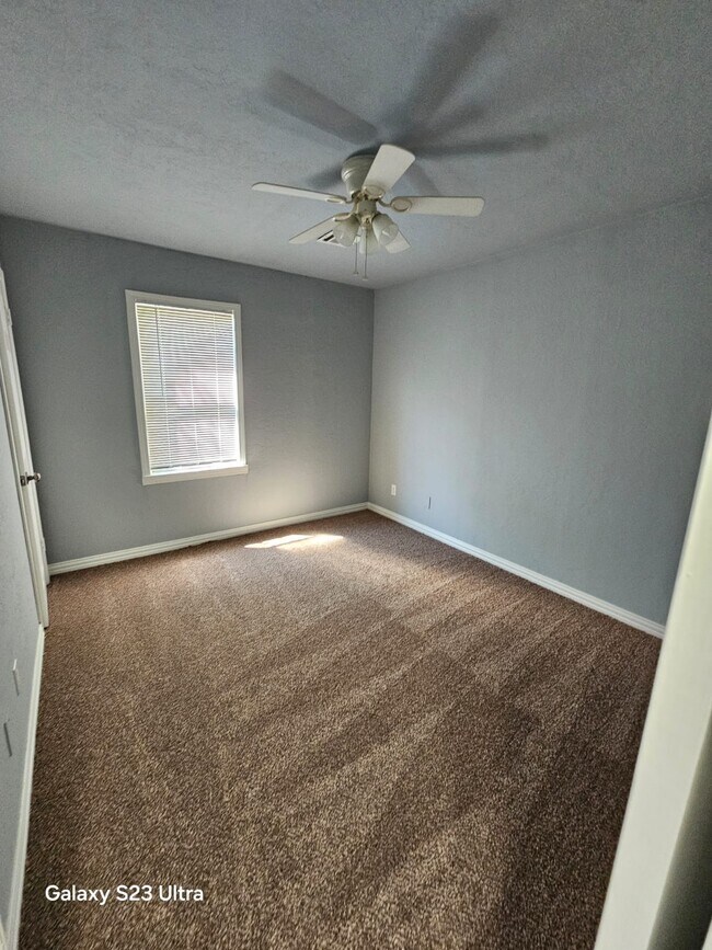 Building Photo - 908 NW 20th St