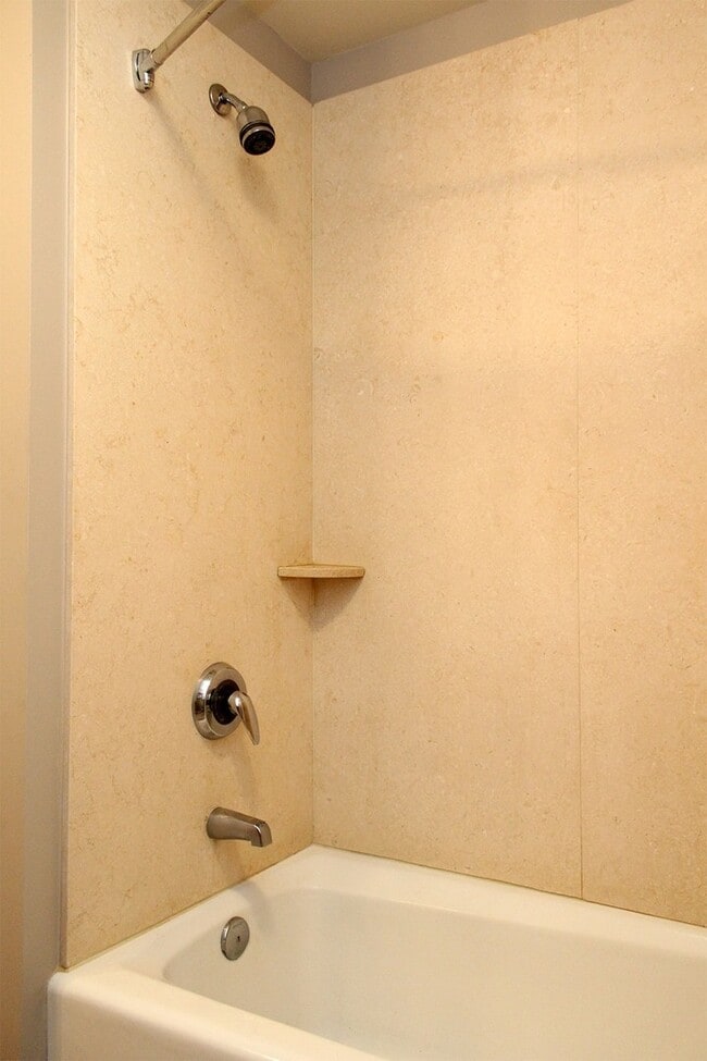 Building Photo - 2335 NW Raleigh St