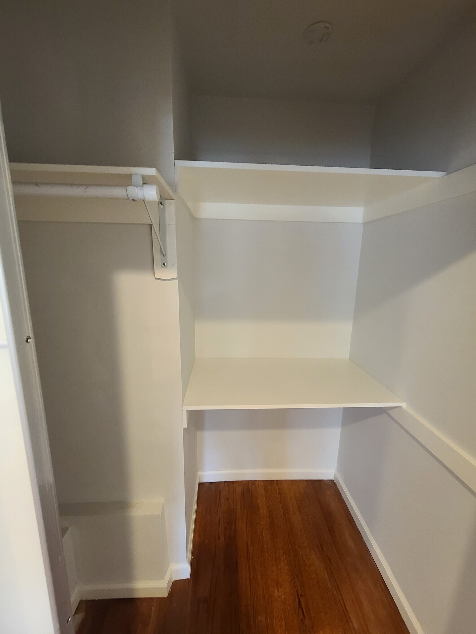 Closet - 7012 Aldea Ave