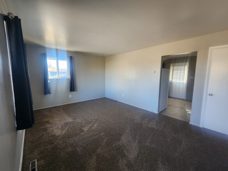 Building Photo - 91 Lansing St