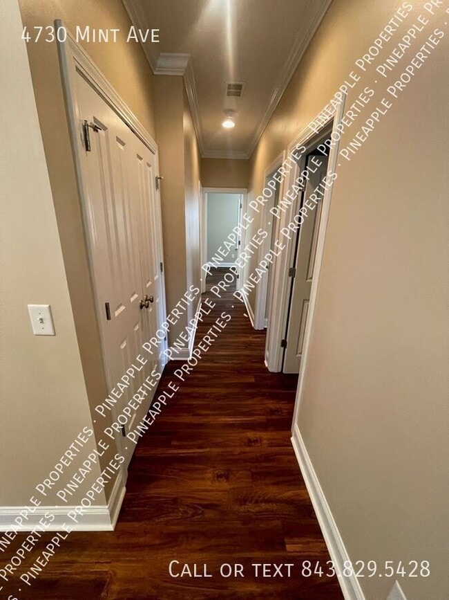 Building Photo - 4730 Mint Ave