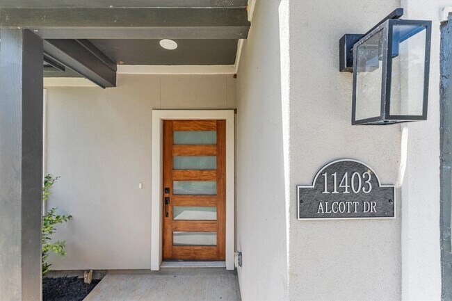 Building Photo - 11403 Alcott Dr