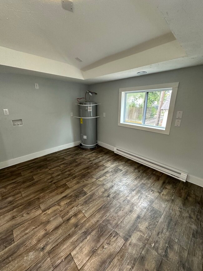 Building Photo - 5088 Queens Ave