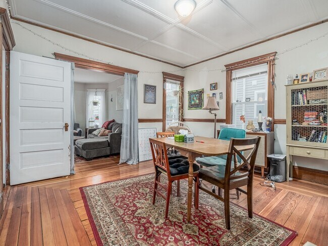 Building Photo - 81 Bristol Rd