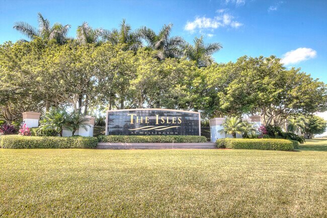 Building Photo - 4050 Bluff Harbor Way