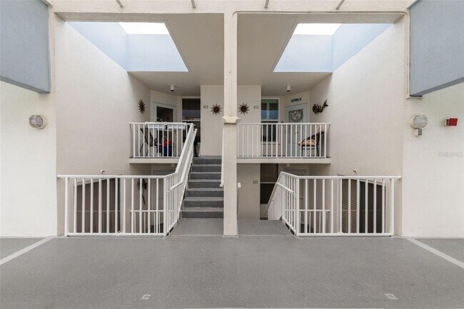 Building Photo - 5279 Isla Key Blvd S