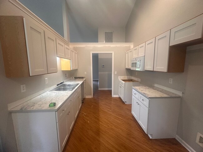 Building Photo - 3 Bed 2 Bath Brick Home in Northchase