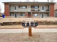 Building Photo - 1010 Western Dr