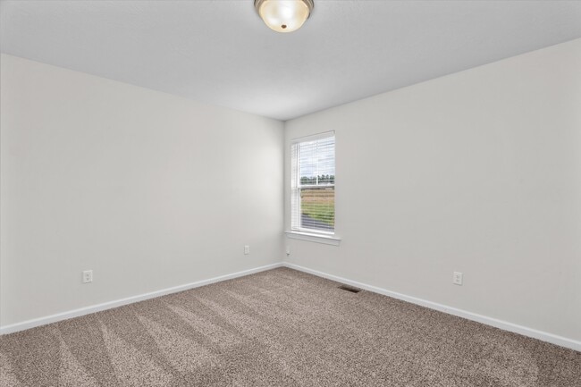 Building Photo - 948 Newburn Dr