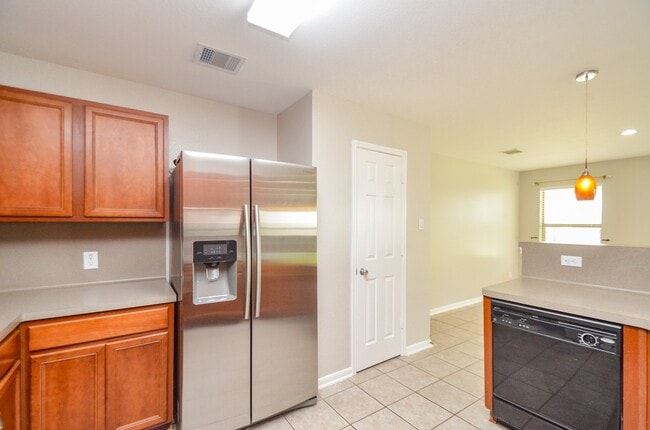 Building Photo - 9518 Prairie Dale Ct