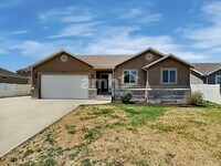 Building Photo - 8474 Delicate Arch Dr
