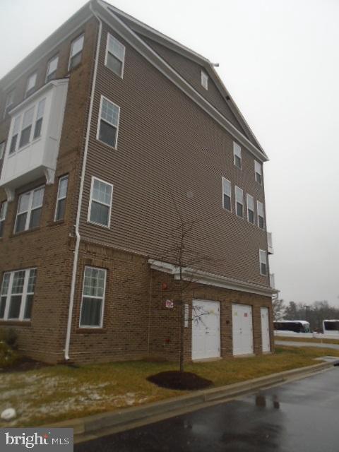 Building Photo - 10501 Neil Armstrong Way