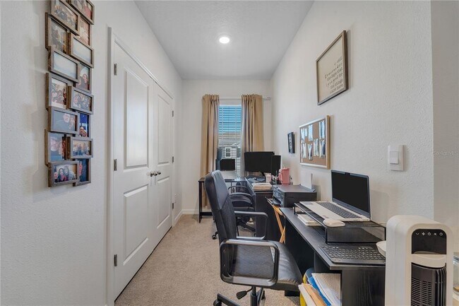 Building Photo - 2916 Peony Pr Ln