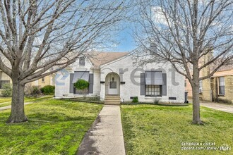 Building Photo - 2406 Langdon Ave