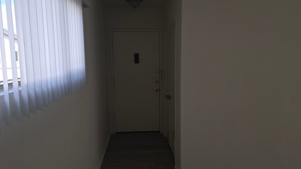 Building Photo - 12015 Lamanda St