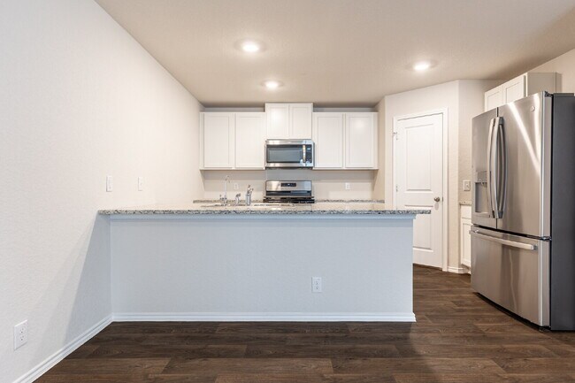 Building Photo - 1030 Andean Emerald