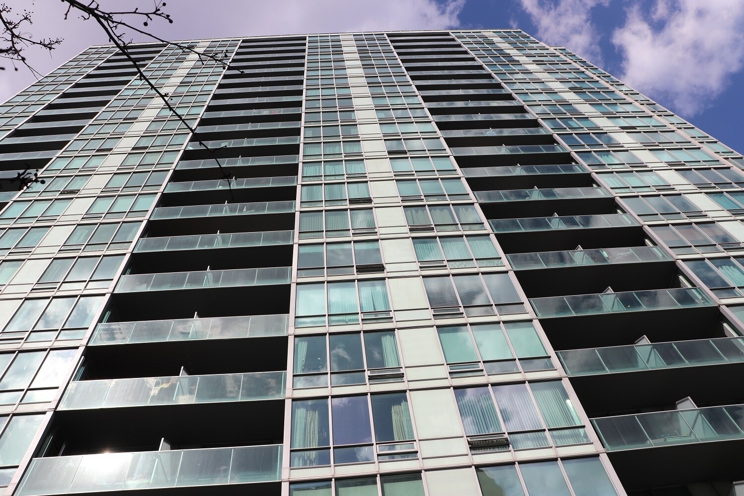 Building Photo - 20 Newport Pky