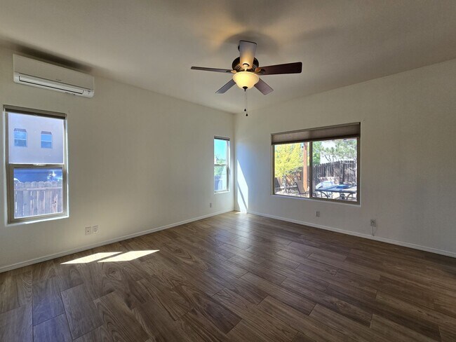 Building Photo - 7112 Calientito Loop