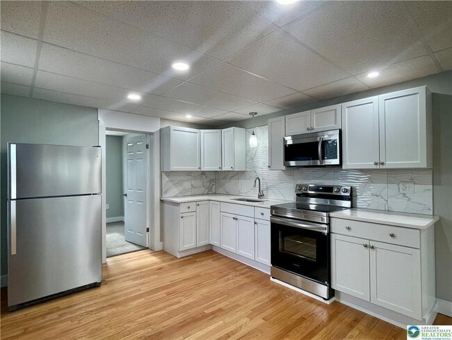 Building Photo - 1124 2nd St