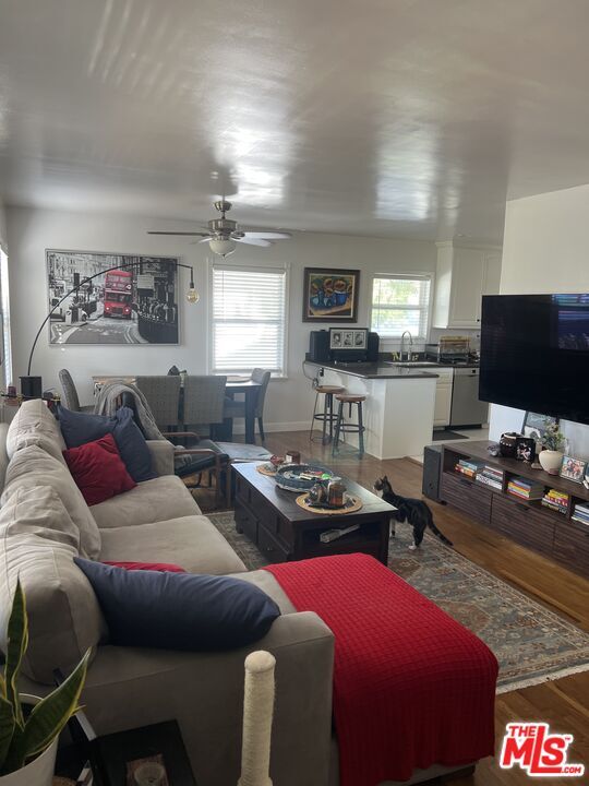 Building Photo - 8404 Newlin Ave