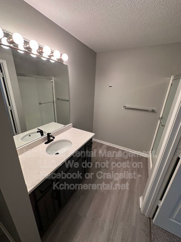 Building Photo - 1955 N 80th Ct