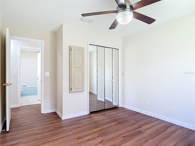 Building Photo - 289 Gull Dr S