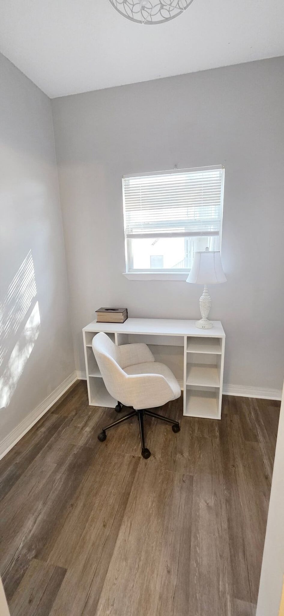 Building Photo - 1805 Irish Hill Dr