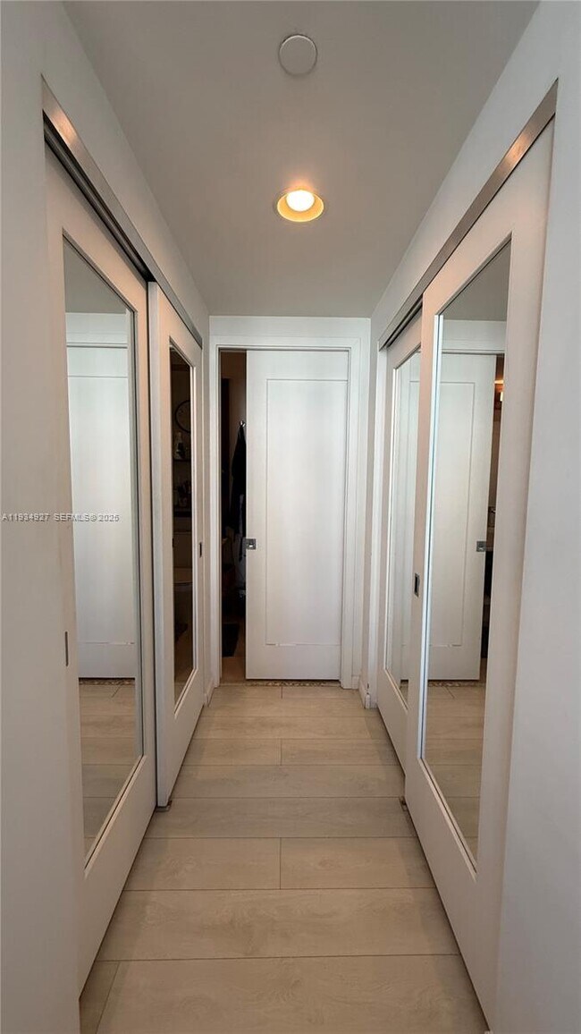 Building Photo - 601 NE 27th St