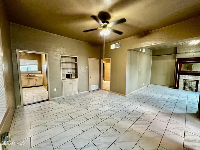 Building Photo - 618 Stewart Ct