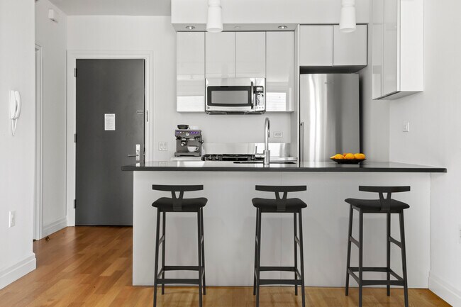 Interior Photo - Mercedes House