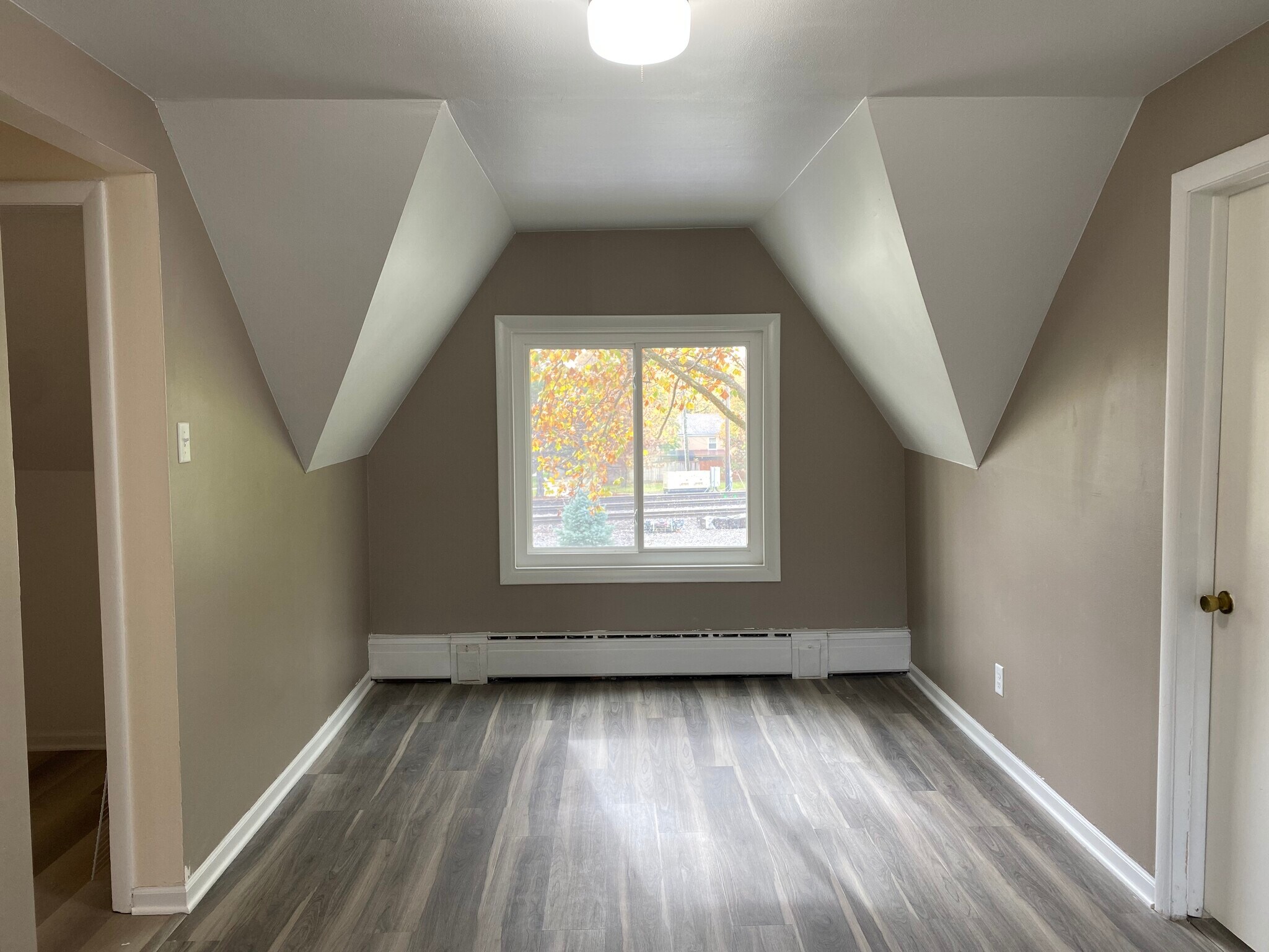 Building Photo - 3821 Park Ave