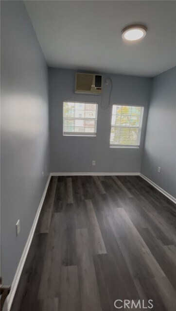 Building Photo - 1032 Normandie Ave
