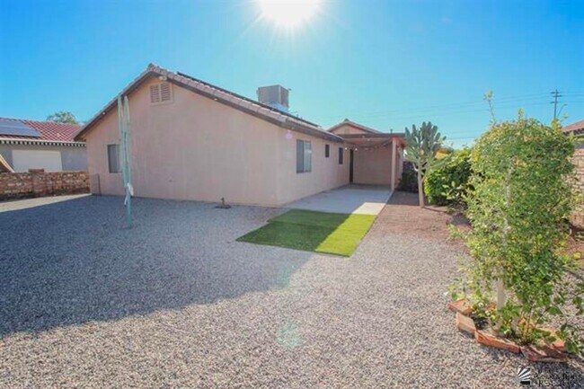 Building Photo - 3 Bedroom SOLAR Home in the Foothills for Rent!