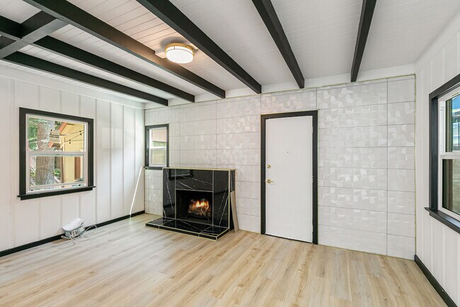 Building Photo - 772 Arrowhead Villa Rd