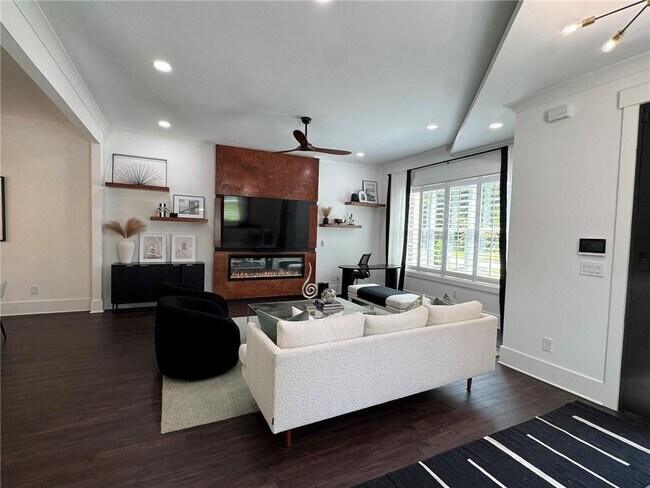 Building Photo - 157 Brush Creek Ct