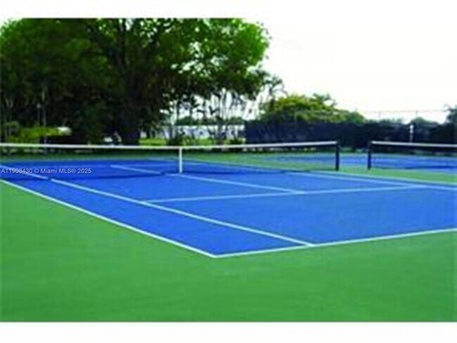 Building Photo - 1140 NW 85th Ave