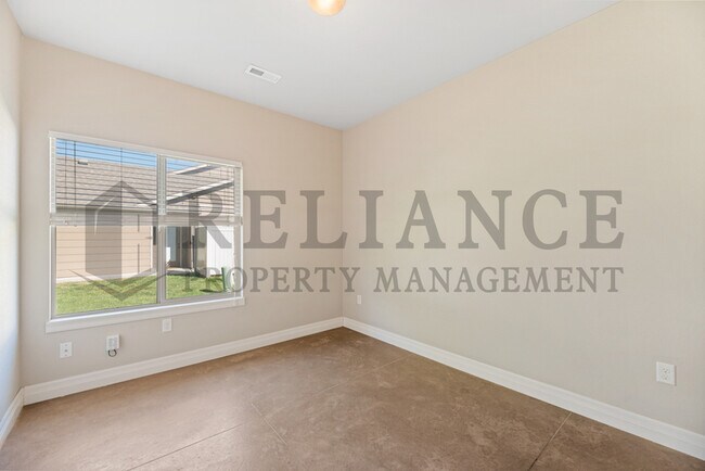 Building Photo - 3738 N Tyler Ct