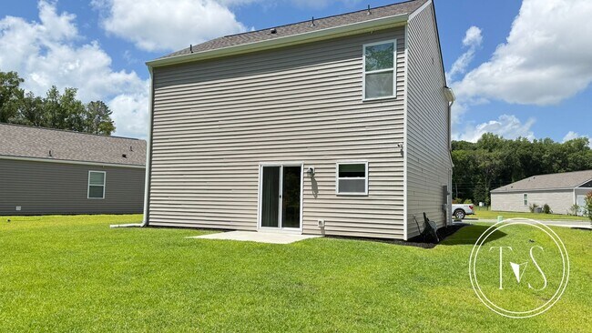 Building Photo - 106 Hazy Ln