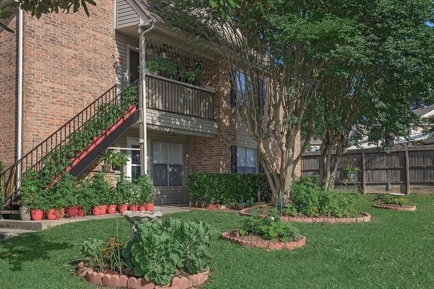 Building Photo - Sunpark Apartment Homes