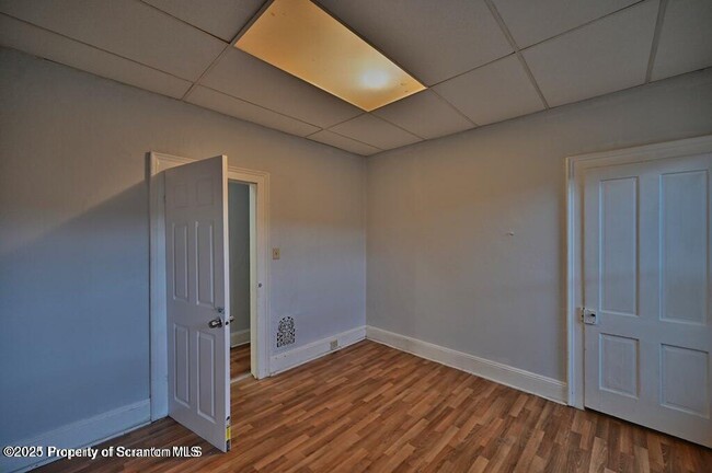 Building Photo - 1416 Capouse Ave