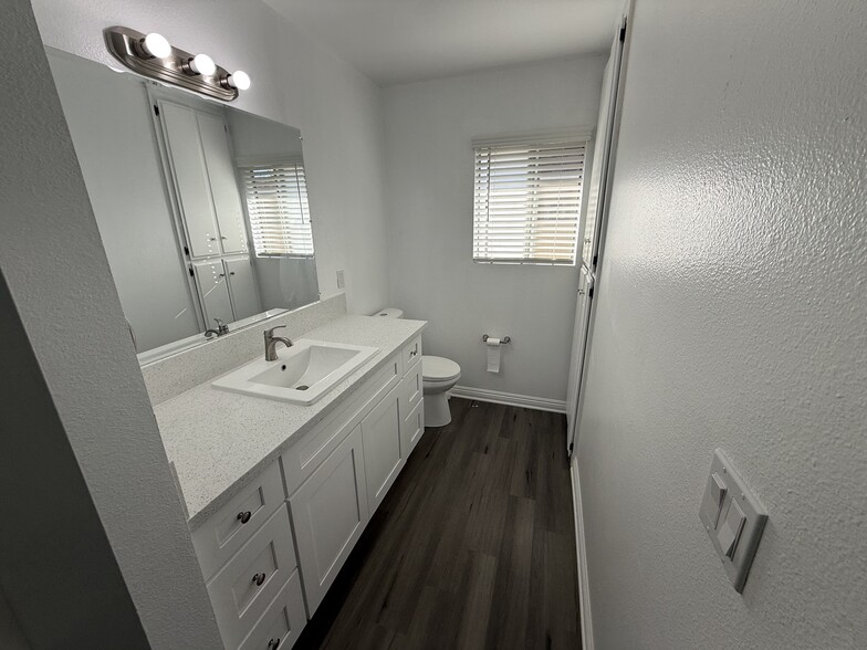 Building Photo - 41041 Alder Ave