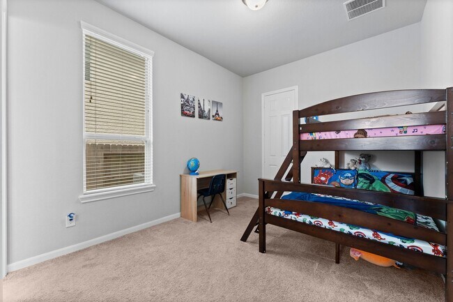 Building Photo - 2836 Jehlon Ln