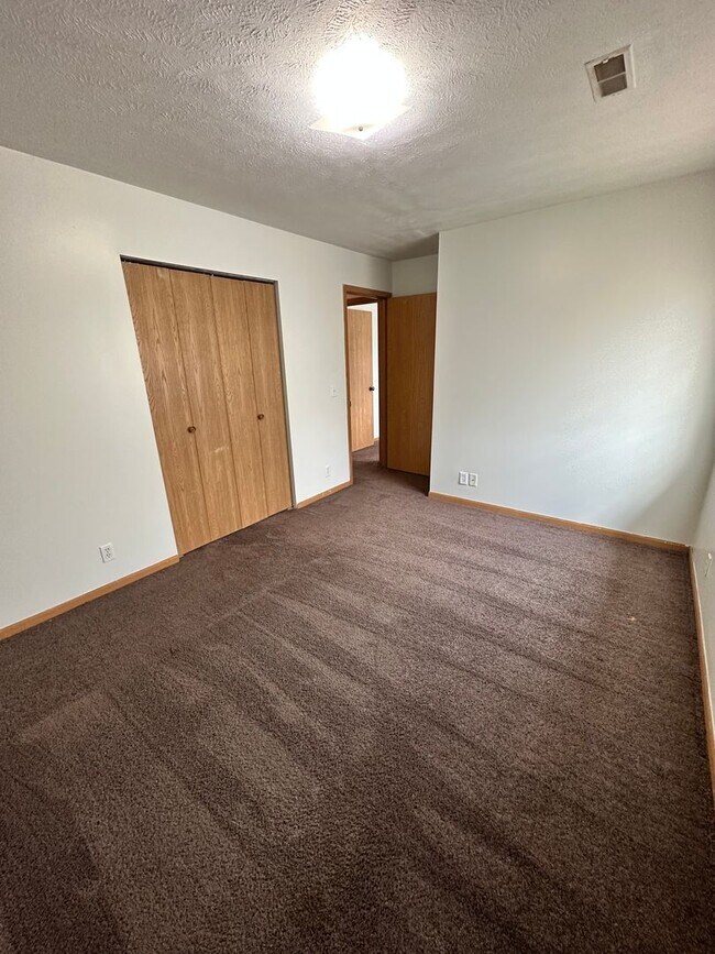 Building Photo - 2636-2638 N 4