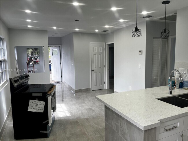 Building Photo - 2968 NW 59th St