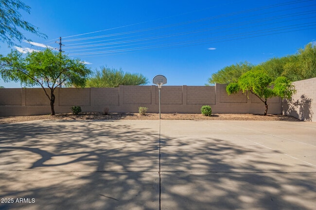 Building Photo - 7978 W Beck Ln