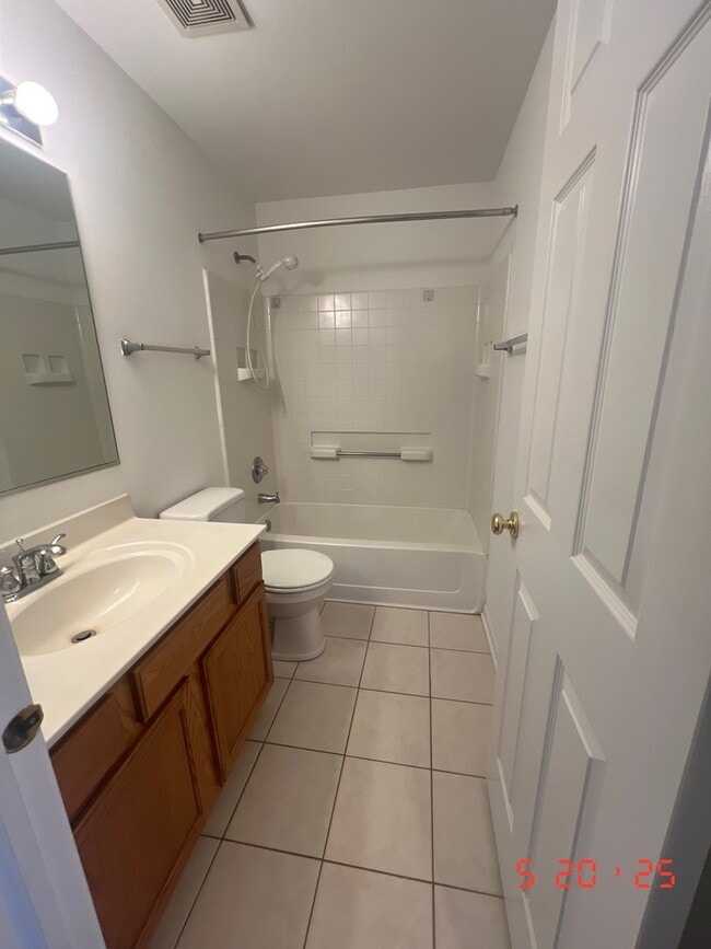 Building Photo - 1429 Meadowsedge Ln