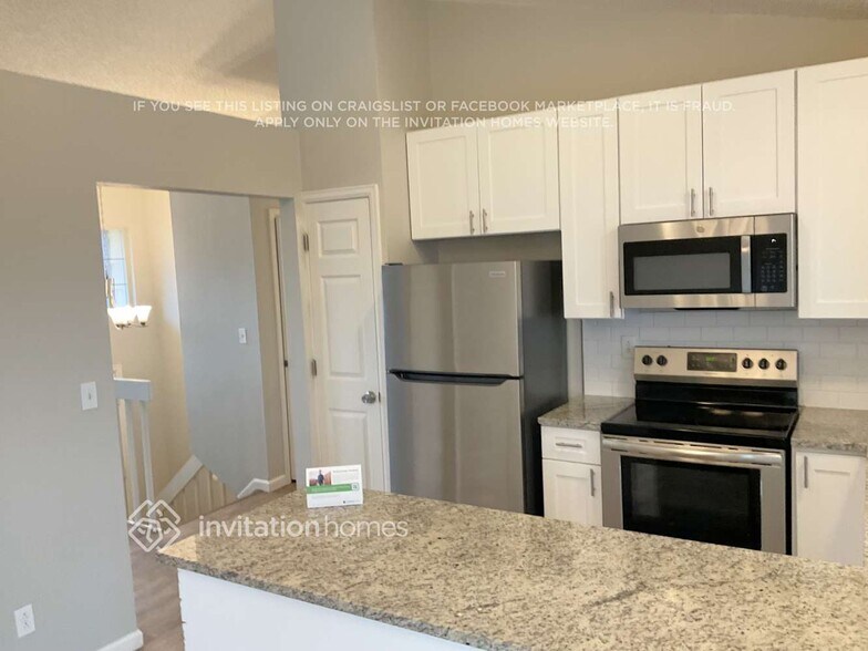 Building Photo - 1875 Leoti Dr