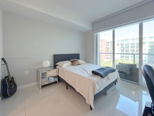 Building Photo - 7751 NW 107th Ave