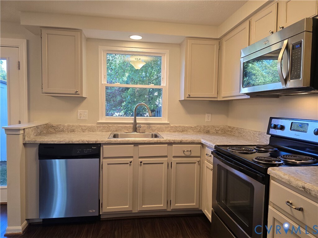 Building Photo - 4960 Finnegan Ct