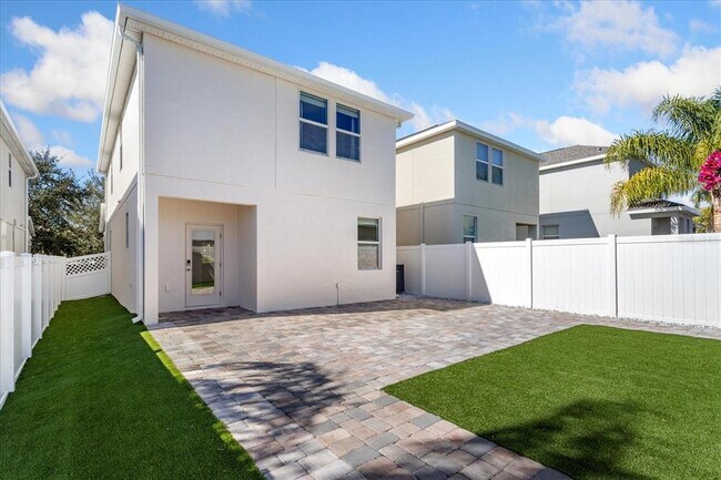 Building Photo - 11096 Silver Surfer Alley